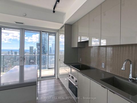 Photo 3 at 5610 - 7 Grenville Street, Bay Street Corridor, Toronto Photo 3 at 5610 - 7 Grenville Street, Bay Street Corridor, Toronto