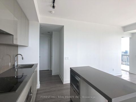 Photo 4 at 5610 - 7 Grenville Street, Bay Street Corridor, Toronto