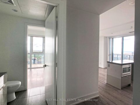Photo 11 at 5610 - 7 Grenville Street, Bay Street Corridor, Toronto