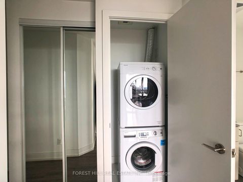 Photo 13 at 5610 - 7 Grenville Street, Bay Street Corridor, Toronto