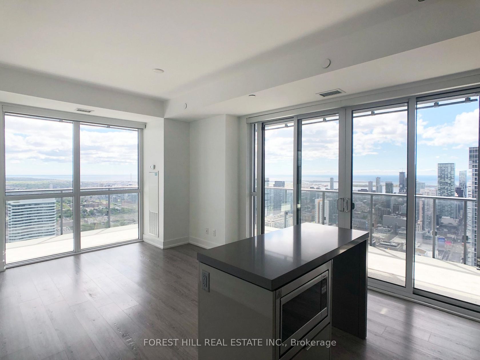 5610 - 7 Grenville Street, Bay Street Corridor, Toronto by Loree Meneguzzi Real Estate 5610 - 7 Grenville Street, Bay Street Corridor, Toronto