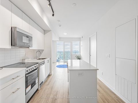 Photo 10 at 2301 - 15 Ellerslie Avenue, Willowdale West, Toronto Photo 10 at 2301 - 15 Ellerslie Avenue, Willowdale West, Toronto