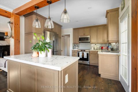 Photo 10 at 42 Anson Avenue, Cliffcrest, Toronto