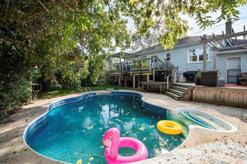 Photo 32 at 42 Anson Avenue, Cliffcrest, Toronto