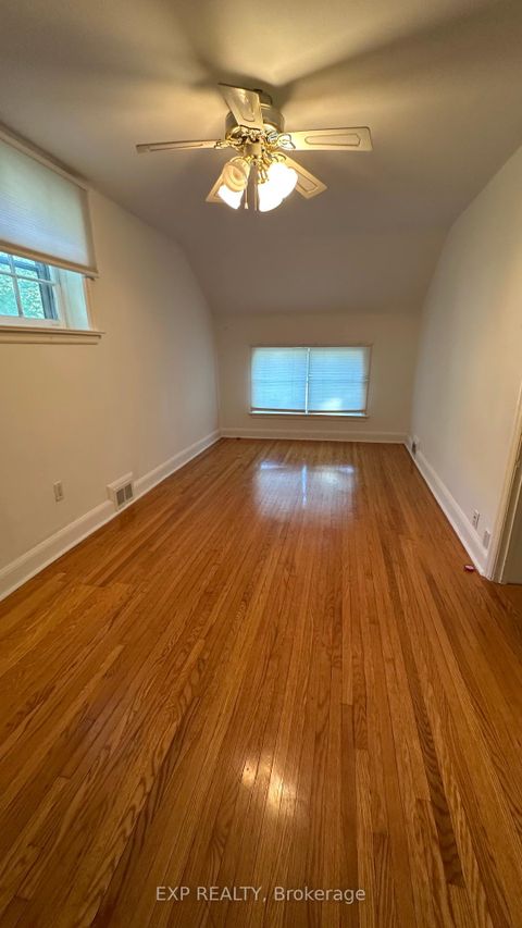 Photo 5 at 16 King Georges Drive W, Greenbrook, Toronto