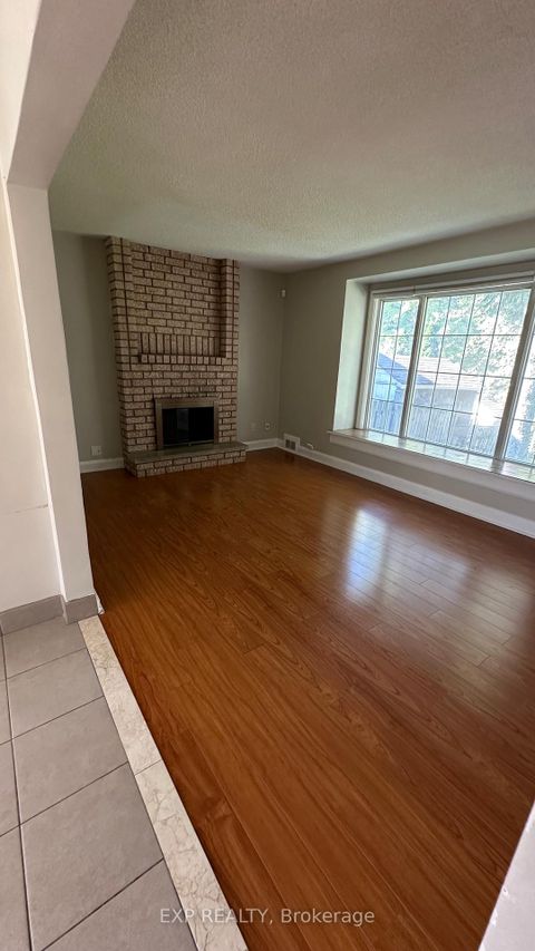 Photo 11 at 16 King Georges Drive W, Greenbrook, Toronto