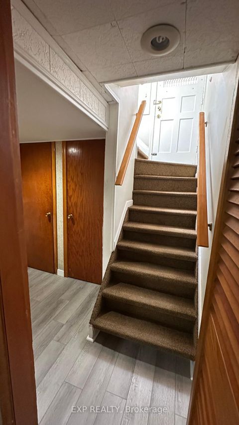 Photo 16 at 16 King Georges Drive W, Greenbrook, Toronto