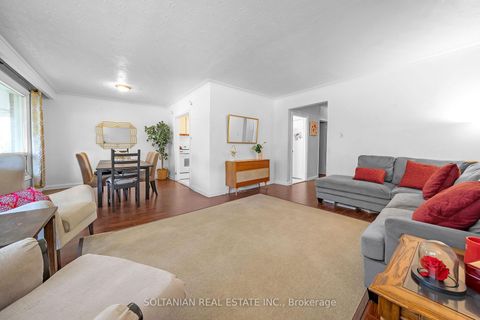 Photo 1 at 183 Maxome Avenue, Newtonbrook East, Toronto