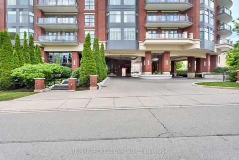 Photo 3 at 311 - 9 Burnhamthorpe Crescent, City Centre West, Toronto