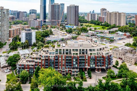 Photo 4 at 311 - 9 Burnhamthorpe Crescent, City Centre West, Toronto