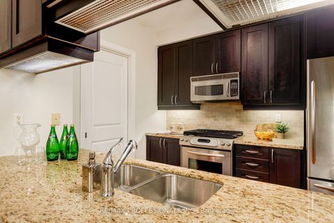 Photo 10 at 311 - 9 Burnhamthorpe Crescent, City Centre West, Toronto