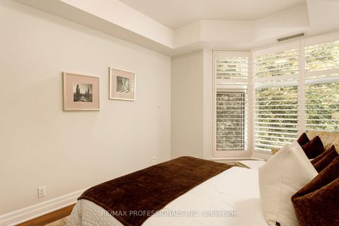 Photo 29 at 311 - 9 Burnhamthorpe Crescent, City Centre West, Toronto