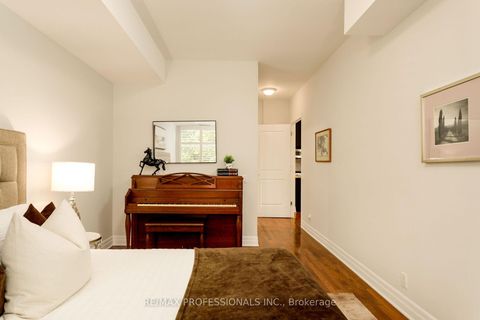 Photo 30 at 311 - 9 Burnhamthorpe Crescent, City Centre West, Toronto