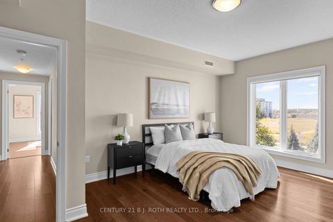 Photo 11 at 218 - 720 YONGE Street, Painswick South, Barrie Photo 11 at 218 - 720 YONGE Street, Painswick South, Barrie