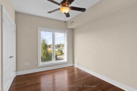 Photo 15 at 218 - 720 YONGE Street, Painswick South, Barrie Photo 15 at 218 - 720 YONGE Street, Painswick South, Barrie