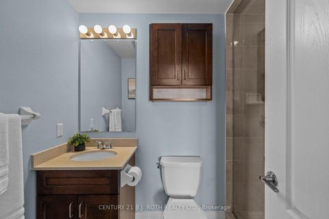 Photo 17 at 218 - 720 YONGE Street, Painswick South, Barrie Photo 17 at 218 - 720 YONGE Street, Painswick South, Barrie