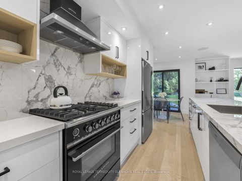 Photo 4 at 125 - 10 Walker Avenue, St. Clair, Toronto
