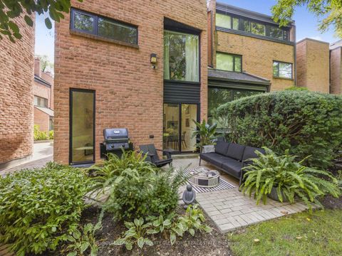 Photo 18 at 125 - 10 Walker Avenue, St. Clair, Toronto