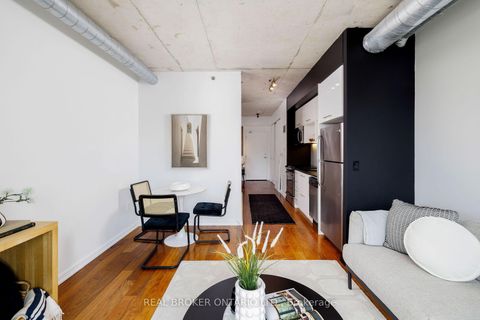 Photo 4 at 539 - 47 Lower River Street, Moss Park, Toronto