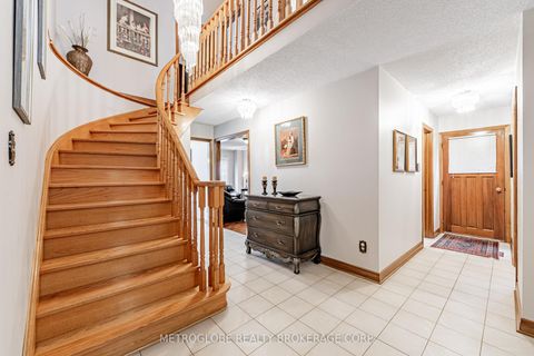 Photo 4 at 411 Forest Drive, West Woodbridge, Vaughan