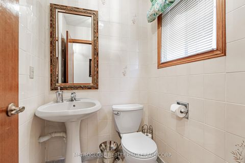 Photo 17 at 411 Forest Drive, West Woodbridge, Vaughan