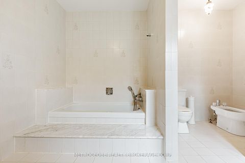 Photo 27 at 411 Forest Drive, West Woodbridge, Vaughan