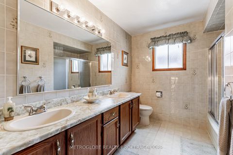 Photo 30 at 411 Forest Drive, West Woodbridge, Vaughan