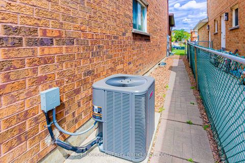 Photo 34 at 411 Forest Drive, West Woodbridge, Vaughan