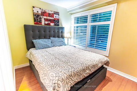 Photo 5 at 24 Hurley Crescent, Bendale, Toronto Photo 5 at 24 Hurley Crescent, Bendale, Toronto