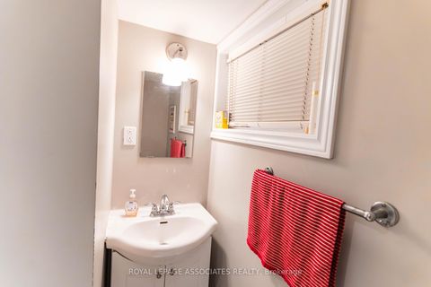 Photo 15 at 24 Hurley Crescent, Bendale, Toronto Photo 15 at 24 Hurley Crescent, Bendale, Toronto