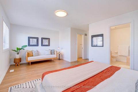 Photo 18 at 8 Ozner Crescent, Vellore Village, Vaughan