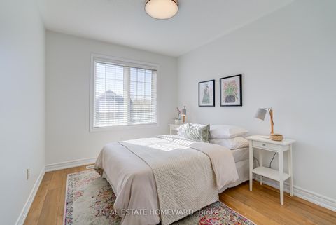 Photo 24 at 8 Ozner Crescent, Vellore Village, Vaughan