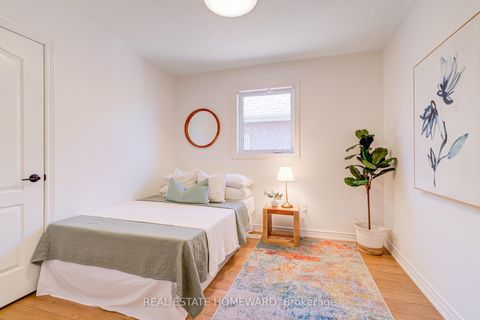 Photo 26 at 8 Ozner Crescent, Vellore Village, Vaughan