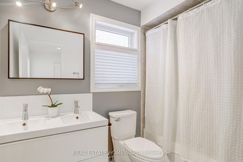 Photo 27 at 8 Ozner Crescent, Vellore Village, Vaughan