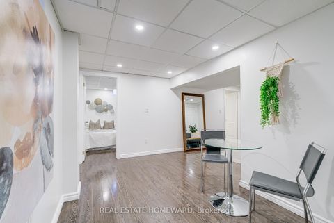 Photo 34 at 8 Ozner Crescent, Vellore Village, Vaughan