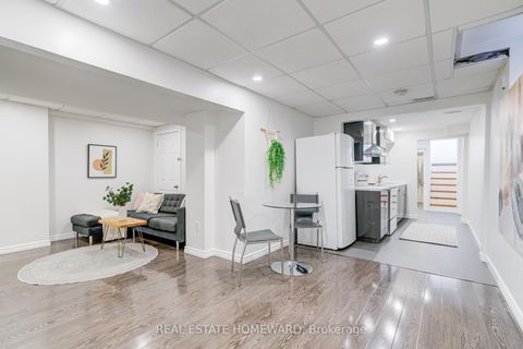 Photo 35 at 8 Ozner Crescent, Vellore Village, Vaughan