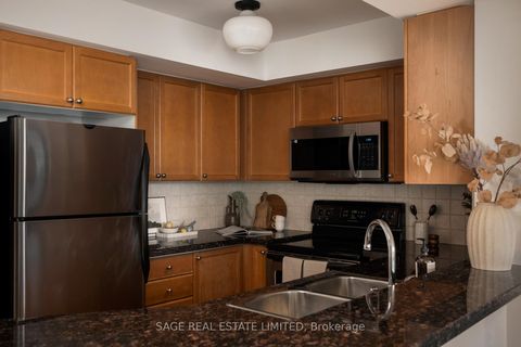 Photo 17 at 606 - 3830 Bathurst Street, Clanton Park, Toronto