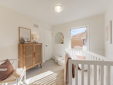 Photo 18 at 54 Pasadena Gardens, Lambton Baby Point, Toronto
