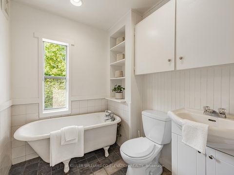 Photo 20 at 54 Pasadena Gardens, Lambton Baby Point, Toronto
