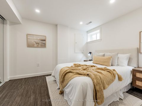 Photo 27 at 54 Pasadena Gardens, Lambton Baby Point, Toronto