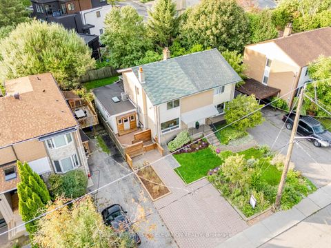 Photo 33 at 54 Pasadena Gardens, Lambton Baby Point, Toronto