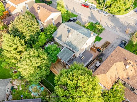 Photo 35 at 54 Pasadena Gardens, Lambton Baby Point, Toronto