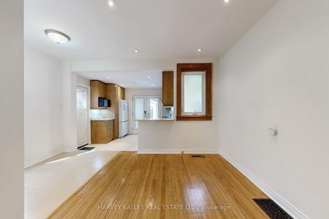 Photo 18 at 114 Bowood Avenue, Lawrence Park North, Toronto