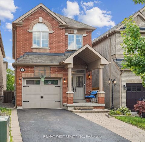 Photo 1 at 148 Chayna Crescent, Patterson, Vaughan