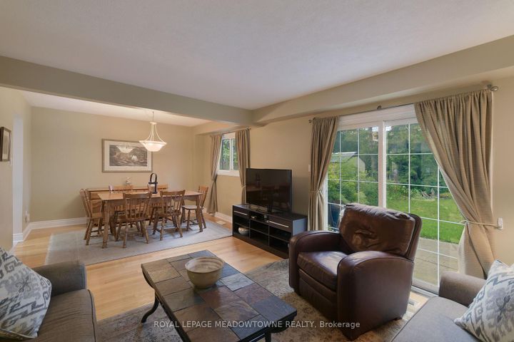 Photo 9 at 7223 Bendigo Circle, Meadowvale, Mississauga