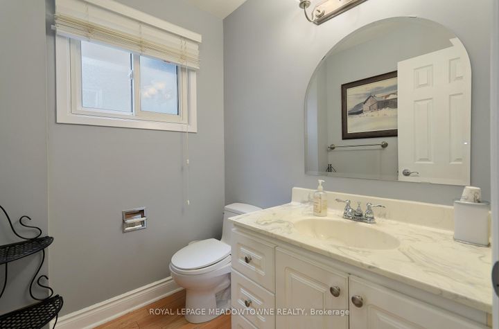 Photo 15 at 7223 Bendigo Circle, Meadowvale, Mississauga