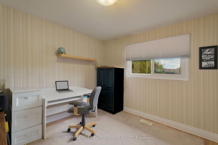 Photo 18 at 7223 Bendigo Circle, Meadowvale, Mississauga