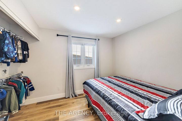 Photo 26 at 28 Fenwick Place, Waterdown, Hamilton
