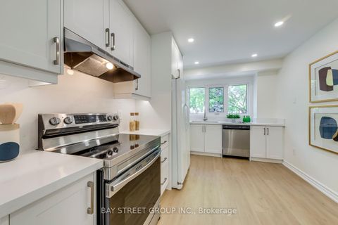 Photo 3 at 1106 Beechnut Road, CV Clearview, Oakville