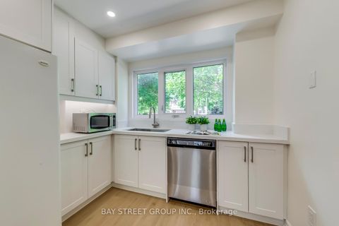 Photo 5 at 1106 Beechnut Road, CV Clearview, Oakville